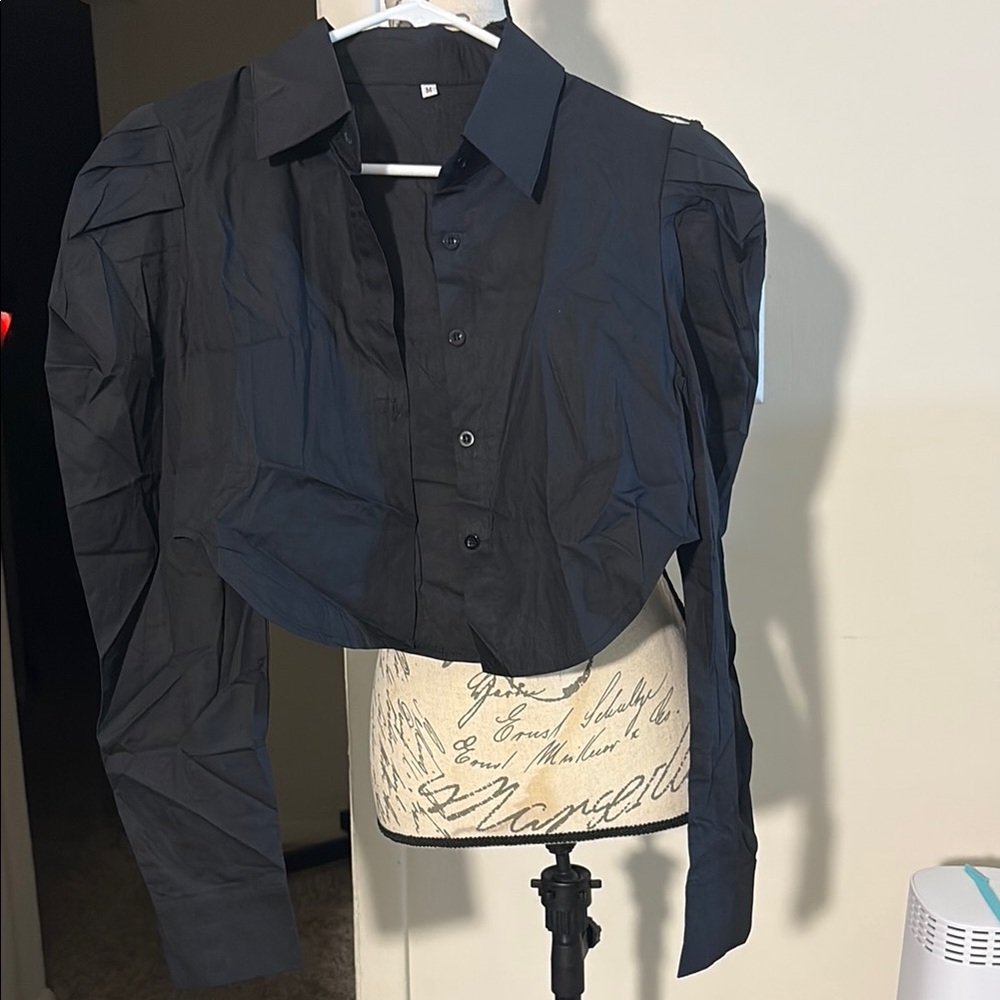 Black Cropped Button-Up Shirt